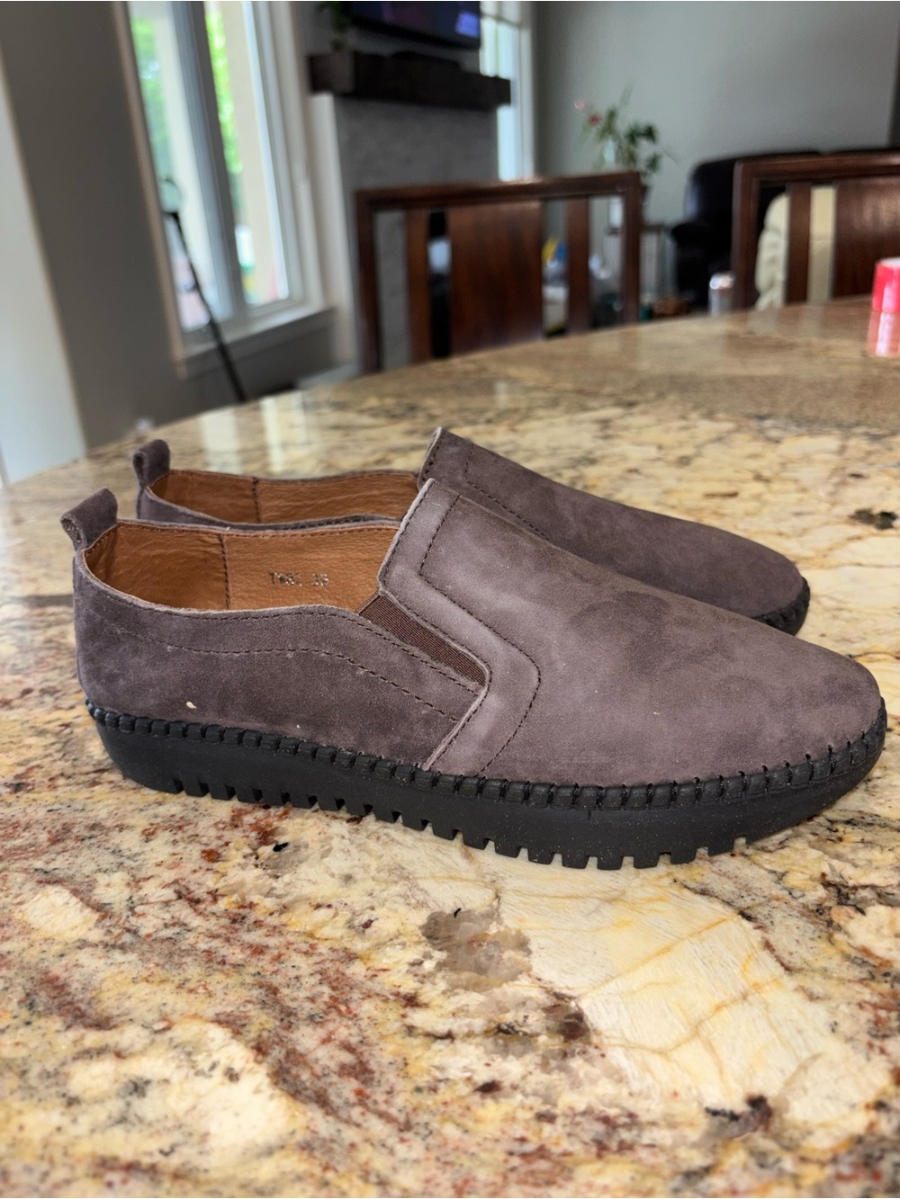 Bernie Mev women’s Suede Brown loafers size 39 NEW